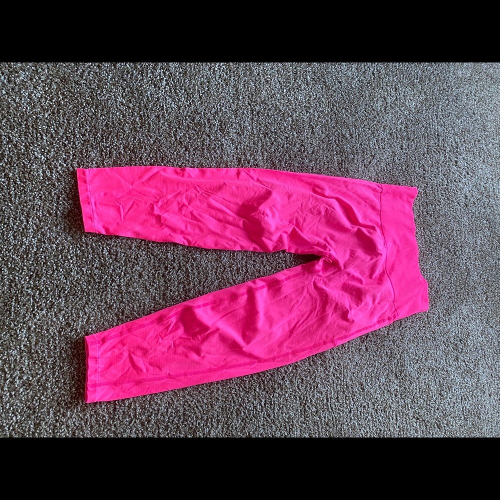 Pink cool & comfy neon pink w/ pocket leggings